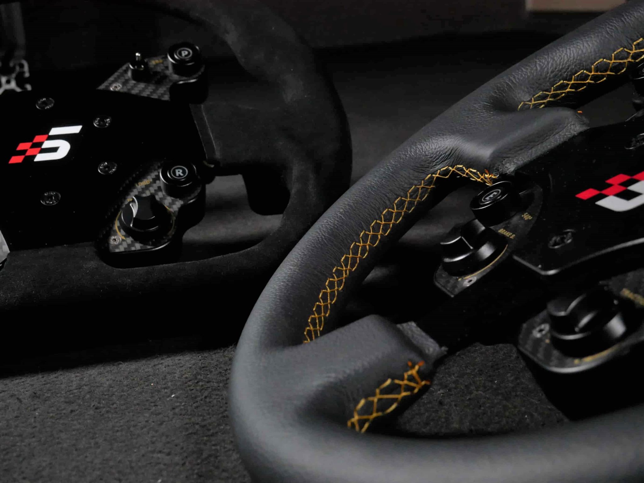 materiali premium volante sim race