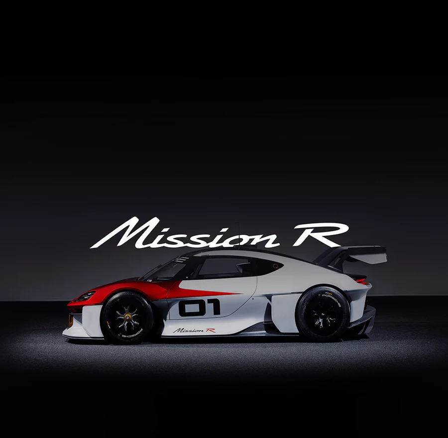 Moza Porsche Mission R replica volante
